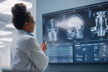 O que faz um neurocirurgião? Descubra esta área médica crucial